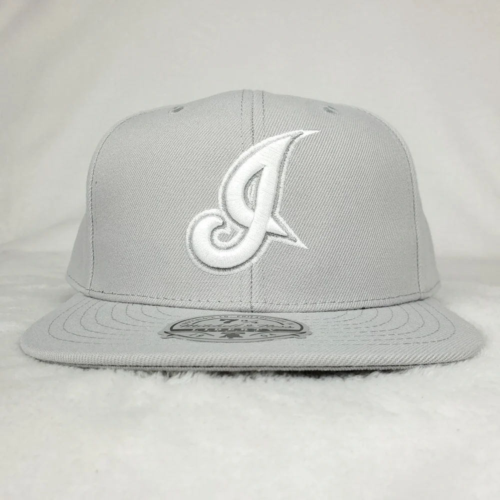 Cleveland Indians Mitchell & Ness MLB‎ Fitted 7 3/4 Liberty Fit Hat Cap Gray NWT